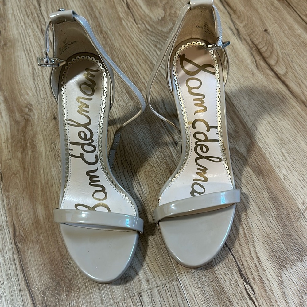 Sam Edelman heals size 6